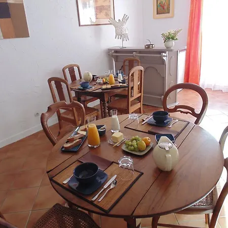 La Salamandre Alojamento de Acomodação e Pequeno-almoço *